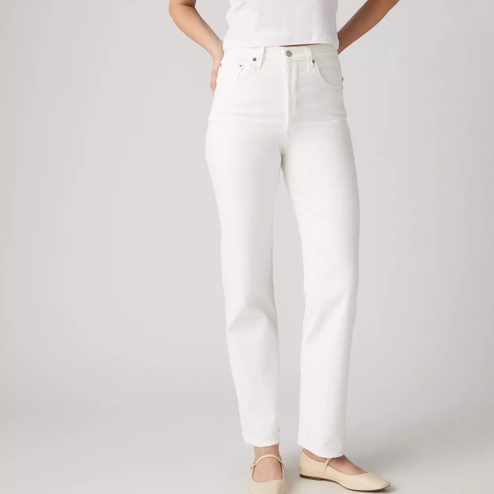 So slimming by Chico’s 0.5 ankle white jeans for women Size US Small 6